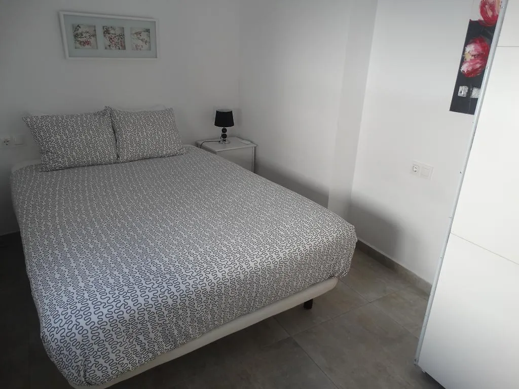 Malaga Apartamentos - Nuno Gomez, 24 Apartment