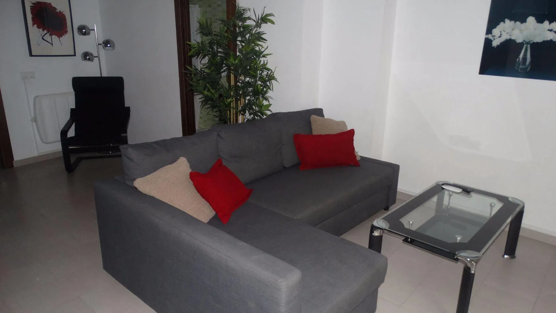 Málaga Apartamentos - Nuño Gómez, 24