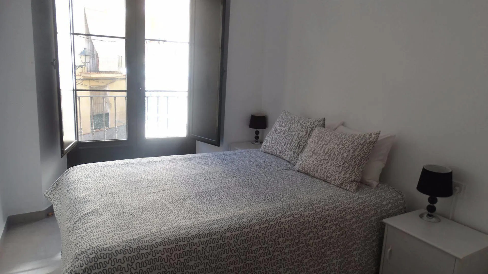 Málaga Apartamentos - Nuño Gómez, 24 0*,