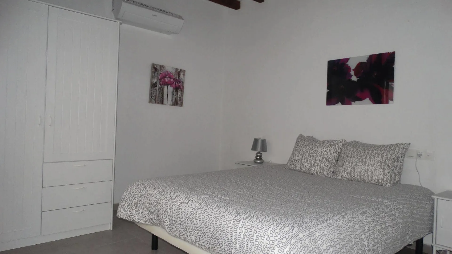 Málaga Apartamentos - Nuño Gómez, 24